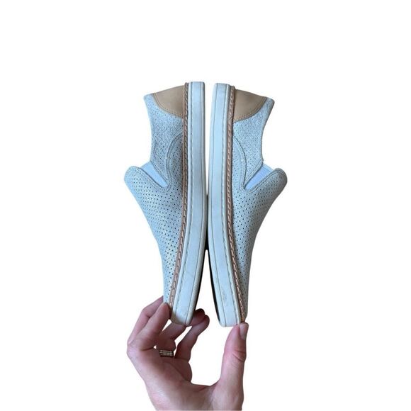 UGG Women's Adley Perf Sneakers size 7.5 Silver Suede Leather Perforated Slip On - Picture 8 of 9